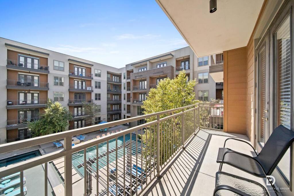 Downtown Houston Deluxe King Suite With Spa Amenities, Pool And Free Parking Zewnętrze zdjęcie