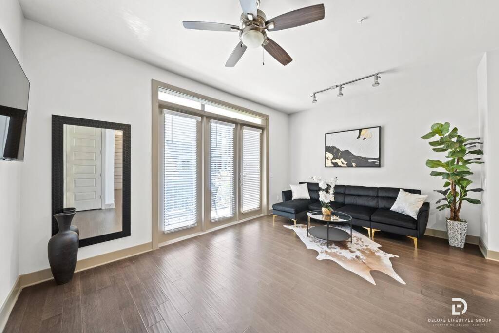 Downtown Houston Deluxe King Suite With Spa Amenities, Pool And Free Parking Zewnętrze zdjęcie